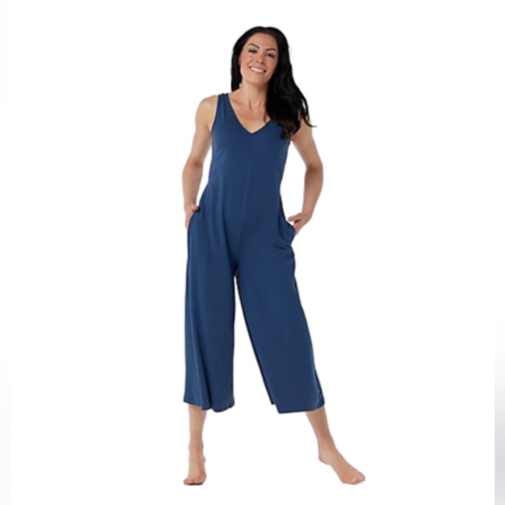 Grey AnyBody XS Petite Wide Leg Crop Jumpsuit